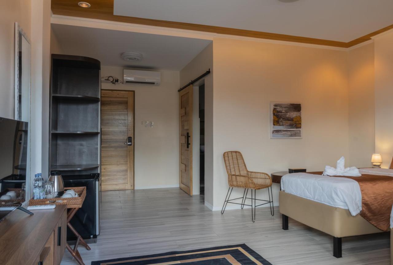 The Mayana Resort Dauis Buitenkant foto